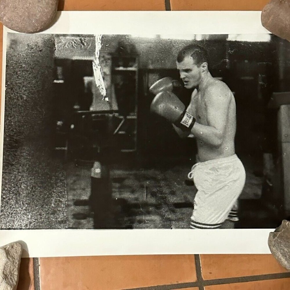 Photograph Silver Gelatin Print Janine Gordon Signed 20x24" B/W Boxing Gleasons - Picture 8 of 10